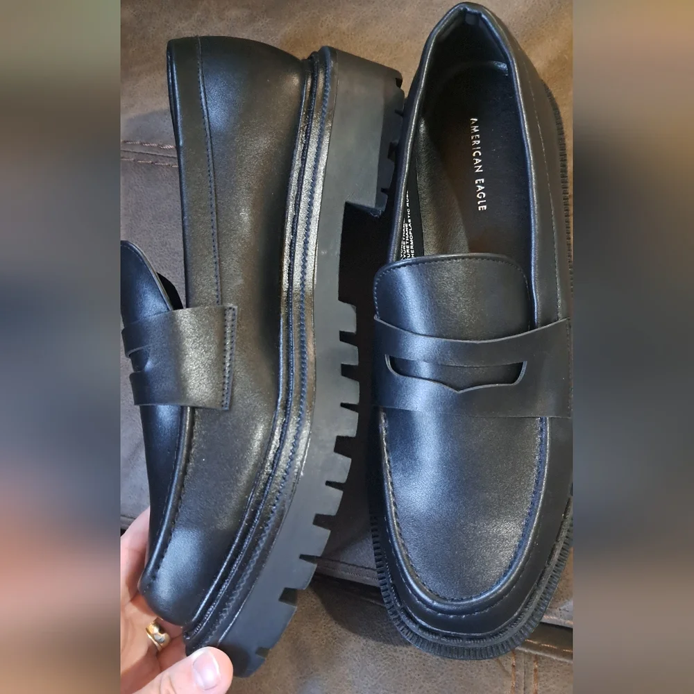 Ladies AMERICAN EAGLE Platform Penny Loafers Comfort Chunky Slip On Size 9